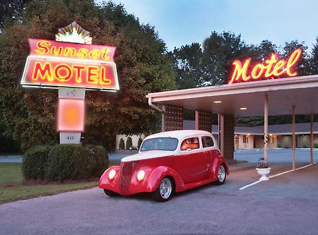 The Sunset Motel Brevard Exterior photo